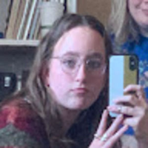 Meet your Posher, Lydia